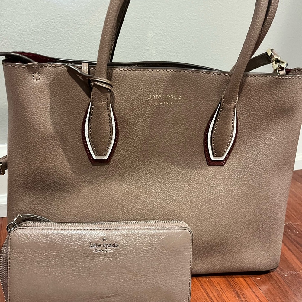 Kate Spade Tan Leather Tote Bag Structured Design